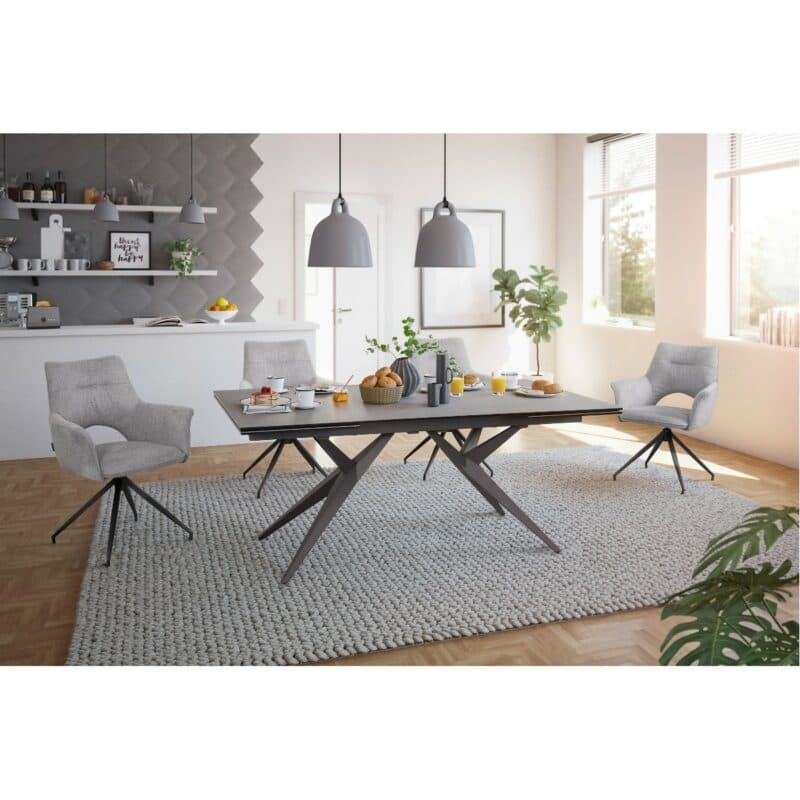 Louming Maleen Drehstuhl mit Bezug in Hellgrau - Wohnbeispiel