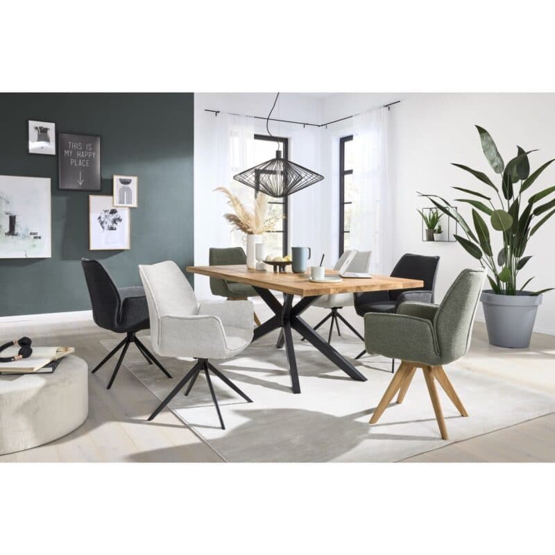 Musterring Tiama Sitzgruppe mit Tisch in Schwarz und Stühlen mit Bouclé Bezug