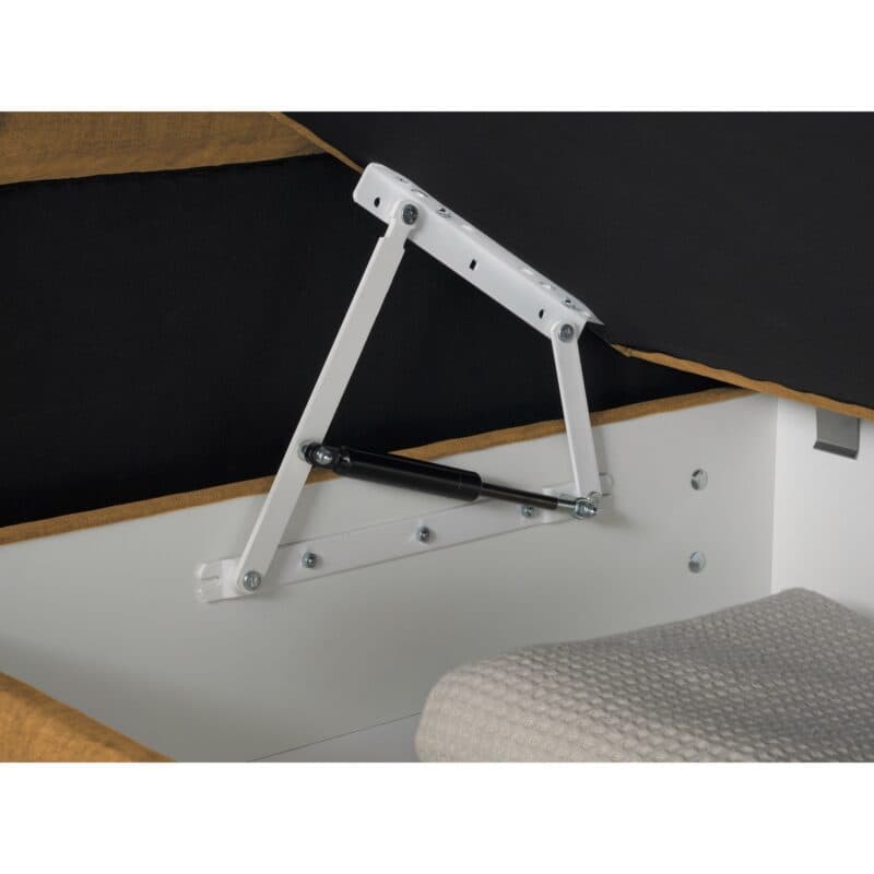 set one by Musterring Fairfield Boxspringbett Vogue amber Kopfteil 02 Box C Detailbild Gasdruckfeder im Bettkasten