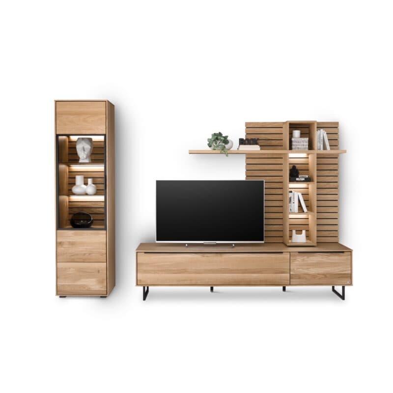 set one by Musterring Jackson Wohnkombination 3-teilig in Eiche teilmassiv mit Paneel ,inkl. LED-Beleuchtungen.