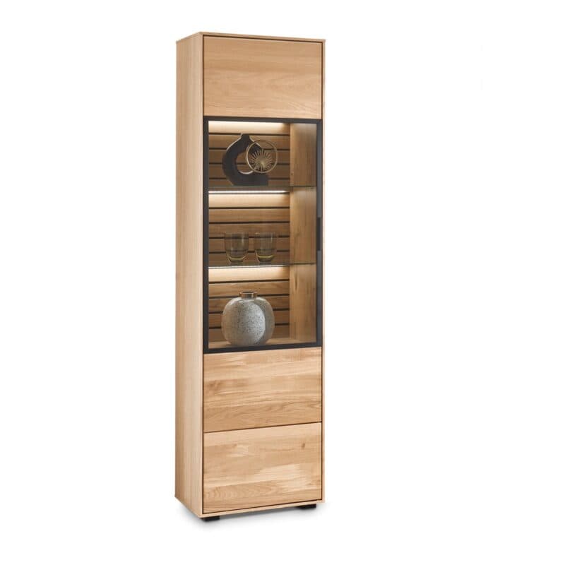 set one by Musterring Jackson Vitrine Eiche teilmassiv inkl. LED-Beleuchtung.