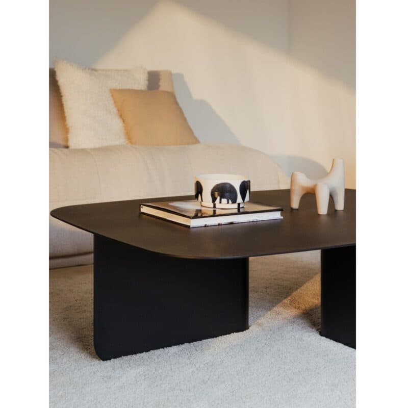 Metallbude Livia Couchtisch aus Metall in Schwarz - Wohnbeispiel