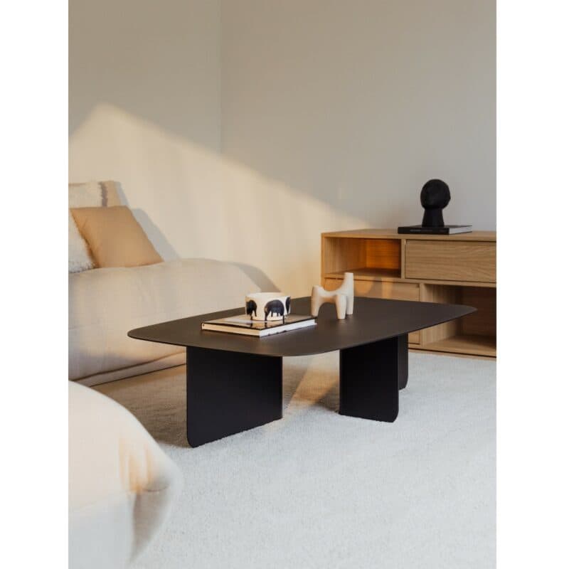 Metallbude Livia Couchtisch aus Metall in Schwarz - Wohnbeispiel