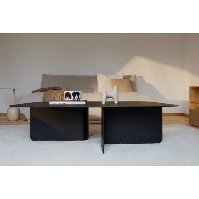 Metallbude Livia Couchtisch aus Metall in Schwarz - Wohnbeispiel