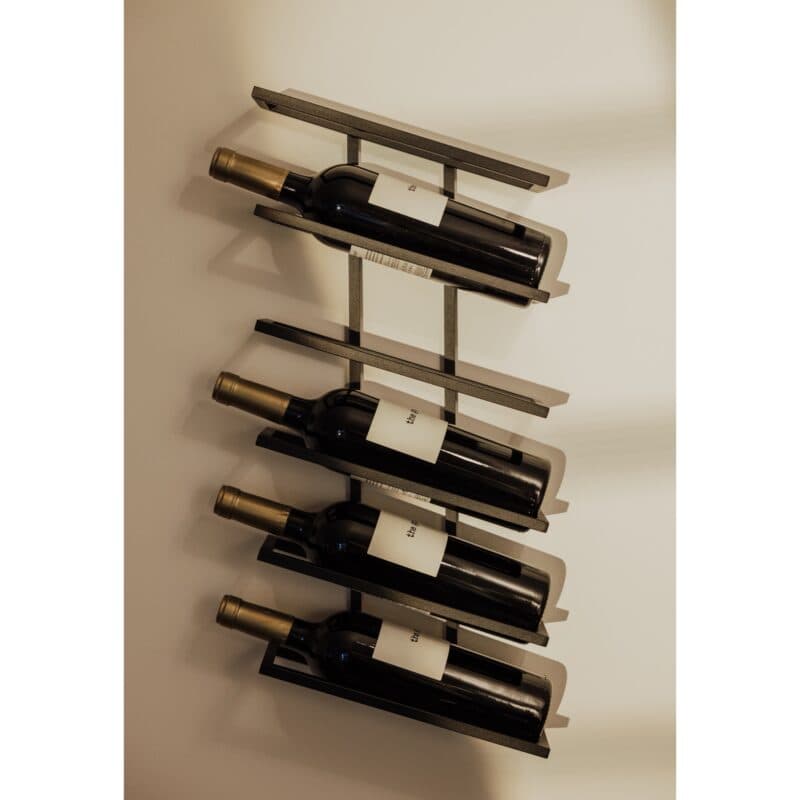 Metallbude Vinia Weinregal aus Metall in Schwarz - Wohnbeispiel