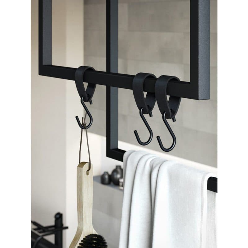 Metallbude Tensi Handtuchhalter aus Metall in Schwarz.