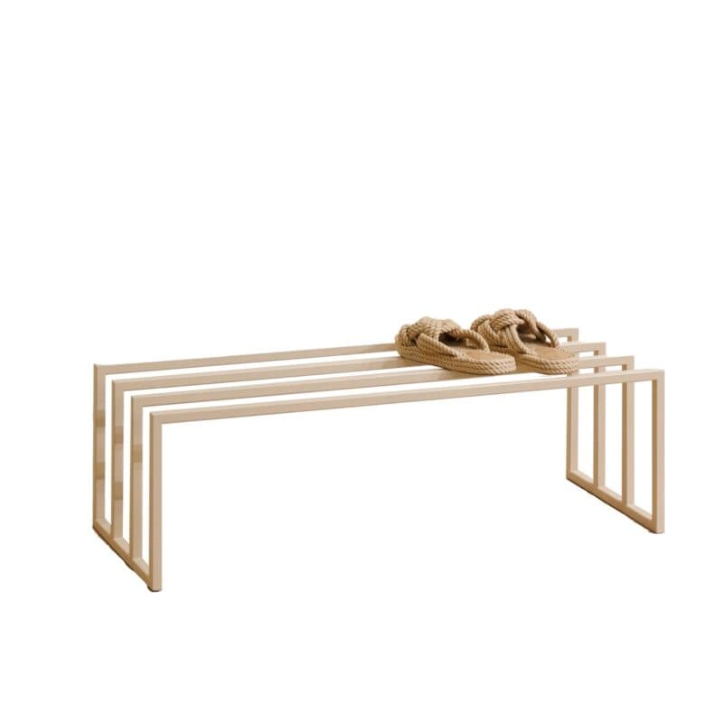 Metallbude Bovi Schuhbank aus Metall in Cashew - mit Schuhen