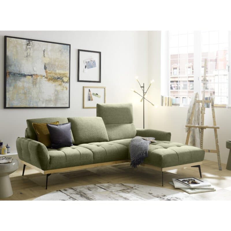 Trendstore Eddie Ecksofa in Bezug Argon moss, Ottomane rechts - Wohnbeispiel