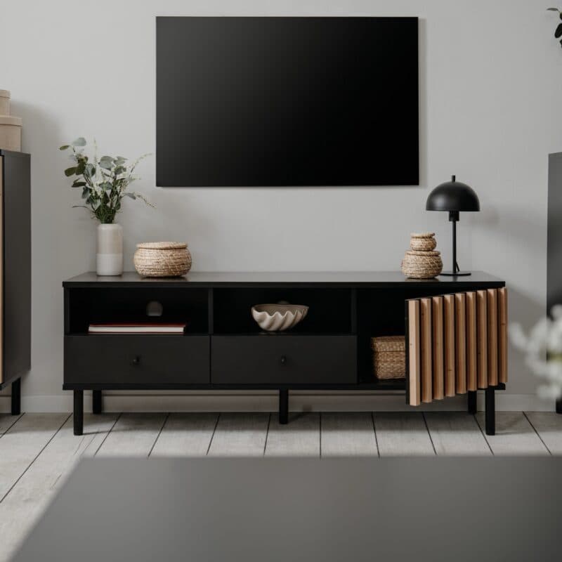 Liadomo Fonza TV-Board in Deko schwarz mit Lamellen in Eiche Artisan Nachbildung - Wohnbeispiel