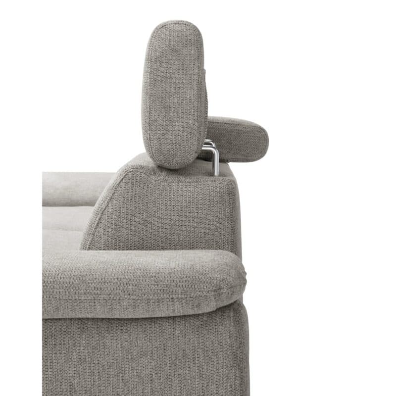 Trendstore Ezra Ecksofa in Bezug Argon taupe - Detail manuelle Kopfteilverstellung