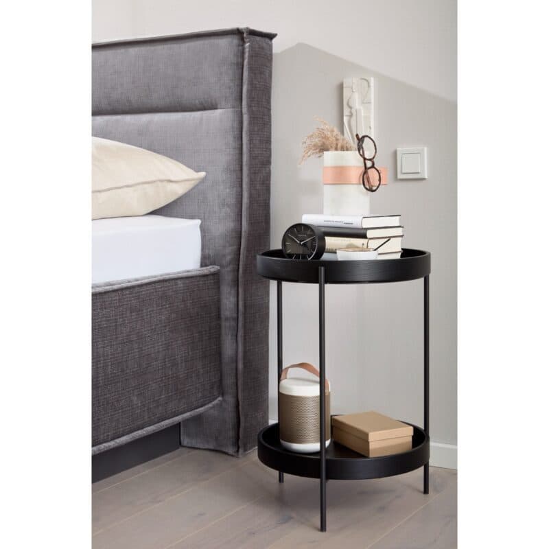 Musterring JustB! CT100 Couchtisch M110 mit abnehmbarem Tablett in Schwarz und zusätzlicher Ablage (Tablett) in Schwarz - Wohnbeispiel