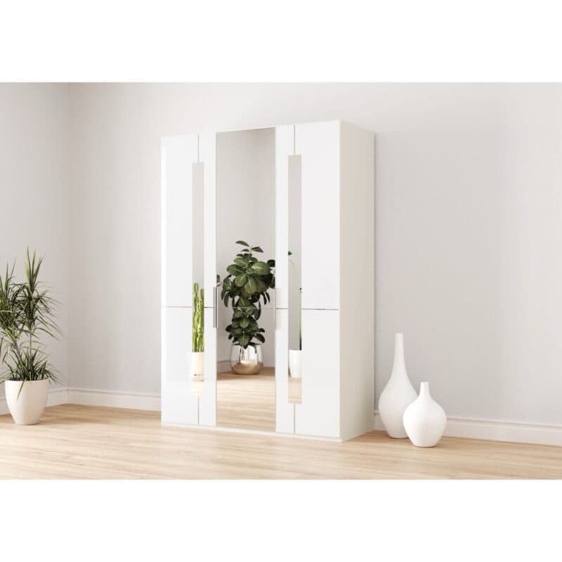 Musterring Imola Kleiderschrank mit 3 Drehtüren in Weiß inkl. 2 Zierspiegel und 1 Spiegeltür - Wohnbeispiel