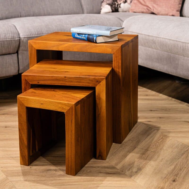 Liadomo Bianca Beistelltisch 3-teilig aus Akazienholz - Wohnbeispiel