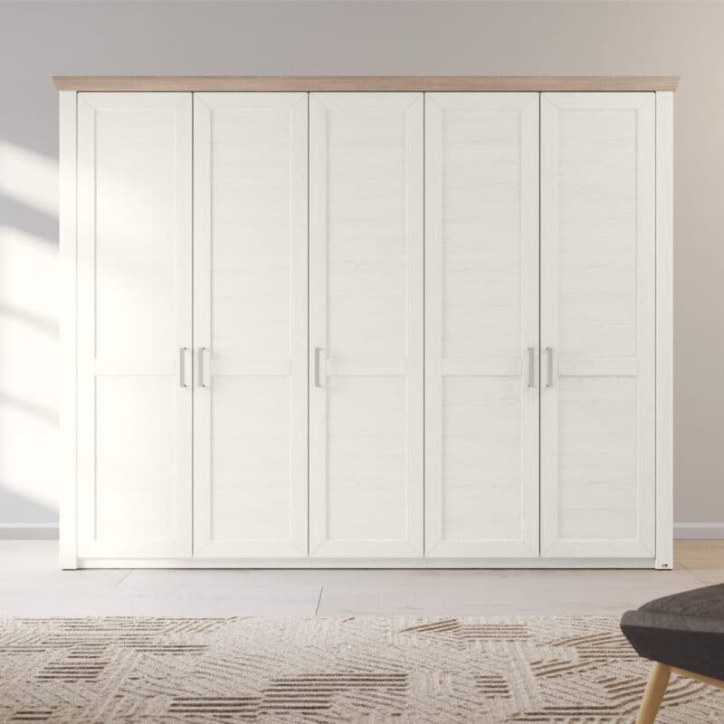 set one by Musterring York-Schlafen Drehtürenschrank mit 5 Türen, in Dekor Pino Aurelio - Komfortmodell, Wohnbeispiel