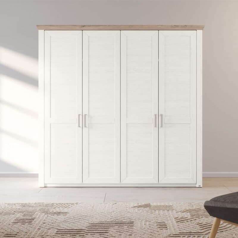 set one by Musterring York-Schlafen Drehtürenschrank mit vier Türen, in Pino Aurelio Nachbildung mit Kranz in Eiche Nelson Nachbildung - Wohnbeispiel