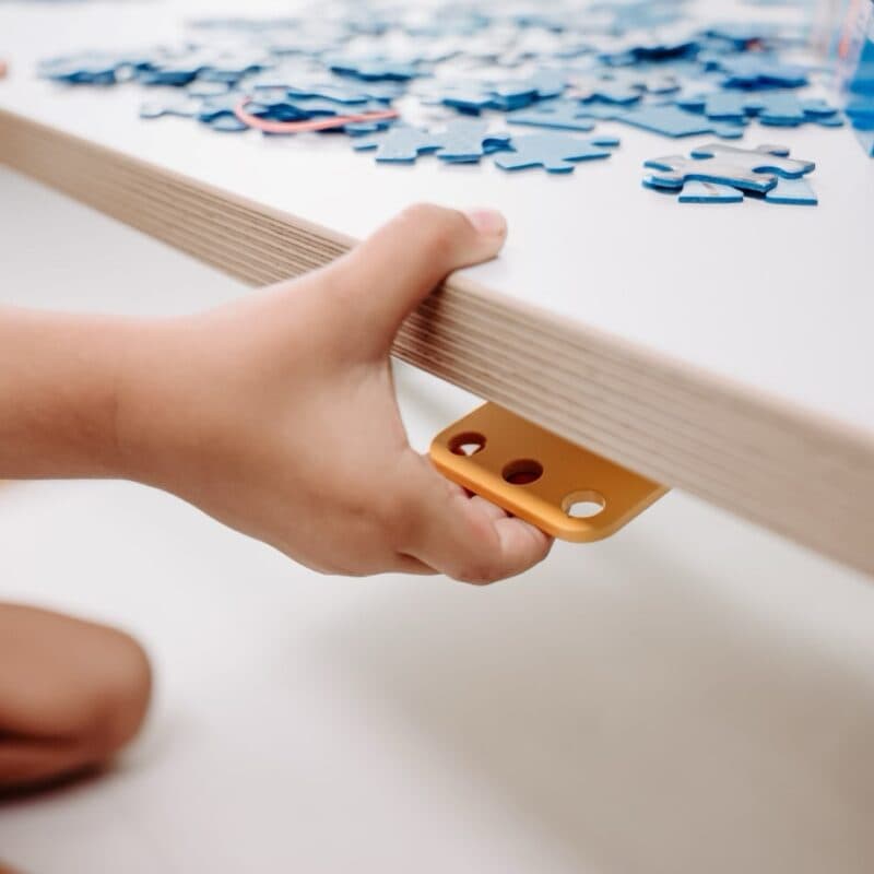 poptop Kinderschreibtisch höhenverstellbar in Weiß - Funktionsbild