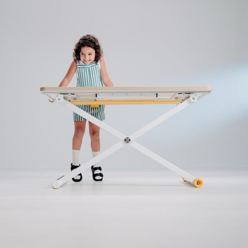 poptop Kinderschreibtisch höhenverstellbar in Weiß - Funktionsbild