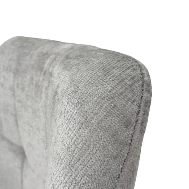 Louming Marle Armlehnstuhl in Bezug Perfect Harmony 80 silver - Detailbild Rückenlehne