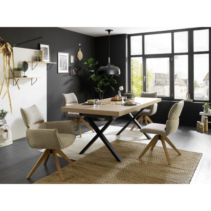 Trendstore Mirell Ausziehtisch mit Platte in Asteiche Nachbildung und X-Gestell in Metall schwarz – Wohnbeispiel